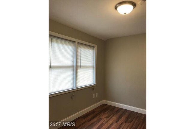 Building Photo - 1441 Walker Ave