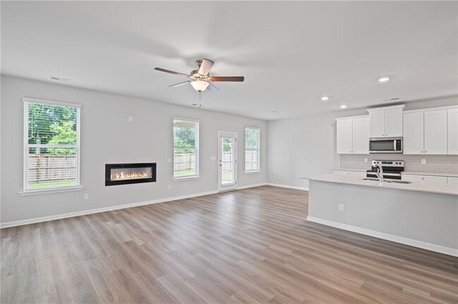 Building Photo - 2106 Cadenza Cir