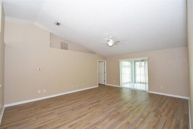 Building Photo - 13 Pinetree Drive