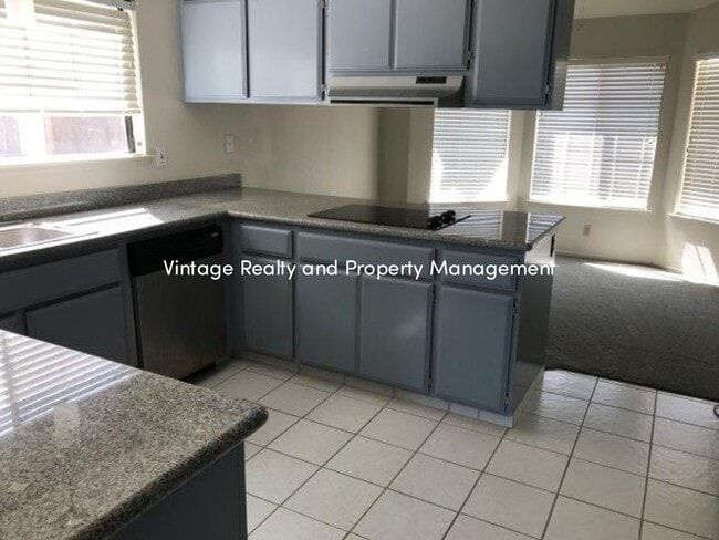 Building Photo - Available Soon! Very Nice 3 Bedroom Home!!!