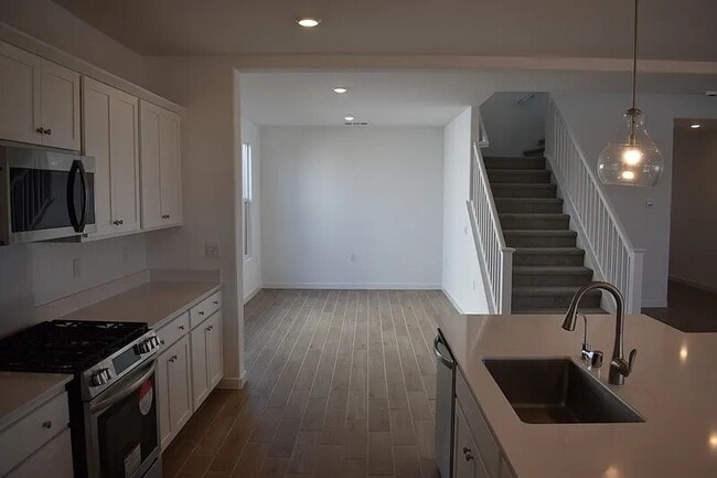 Building Photo - 1184 Atlantica Dr S