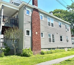 Building Photo - 200 Lillian Ave