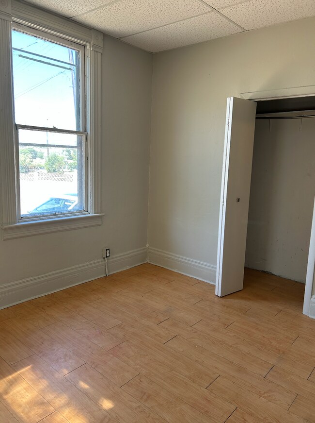Building Photo - 279 W Railroad Ave