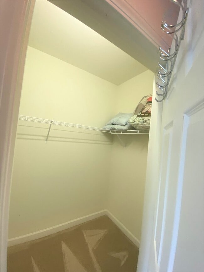 Building Photo - Condo