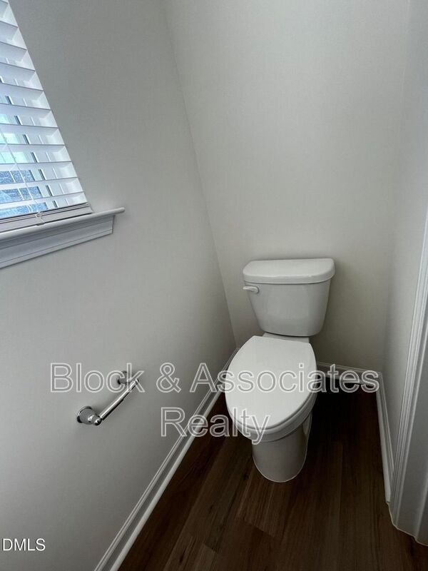 Building Photo - 1426 Cooper St