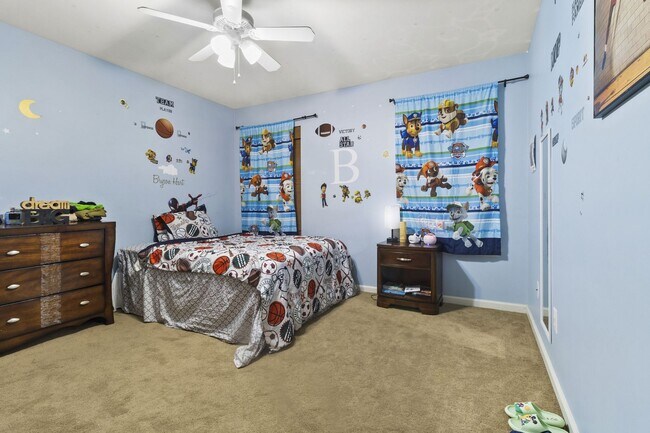 Building Photo - Located In Townsend Village