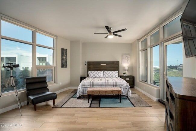 Building Photo - 2 Bedroom 2 Bathroom BRIDGEVIEW AT HAYDEN FERRY LAKESIDE CONDOMINIUM