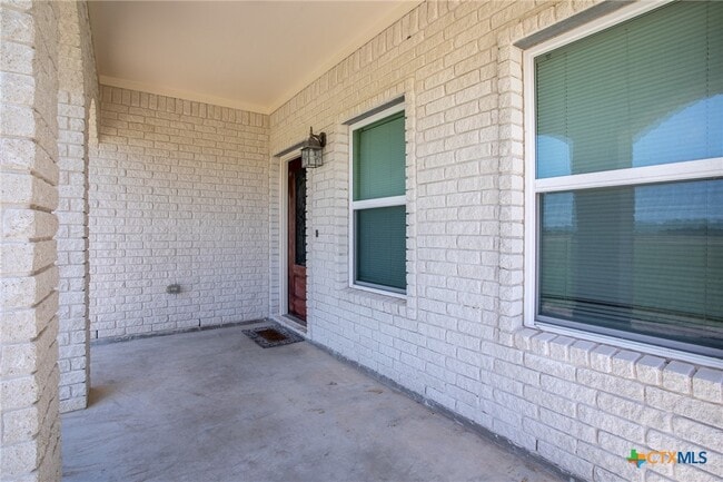Building Photo - 394 Sunrise Bay Dr