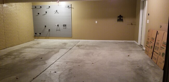 Building Photo - 6720 S 191st St