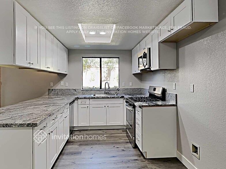 Building Photo - 2900 Christopher Ct