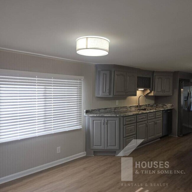 Building Photo - 102 Pierce Cook Rd