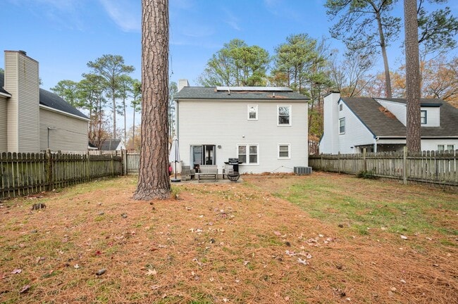 Building Photo - Central Newport News