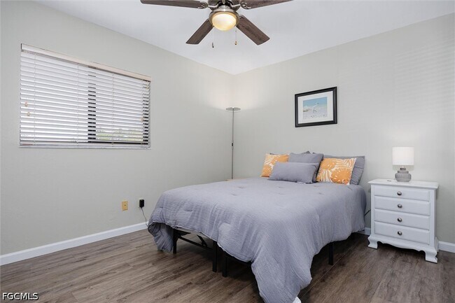 Building Photo - 16200 Bay Pointe Blvd