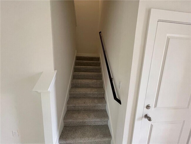 Building Photo - 526 White Steppe Way