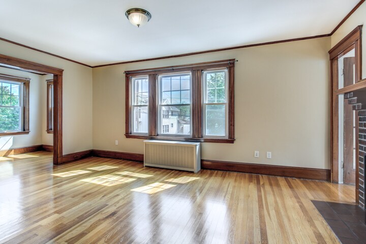 Building Photo - 111 Poplar St