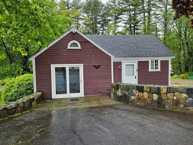 Building Photo - 960 Boston Post Rd E