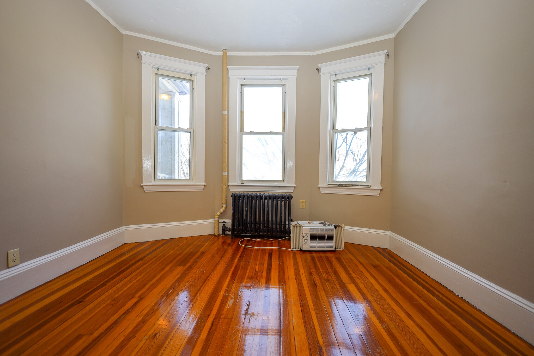 Building Photo - 422 Trapelo Rd