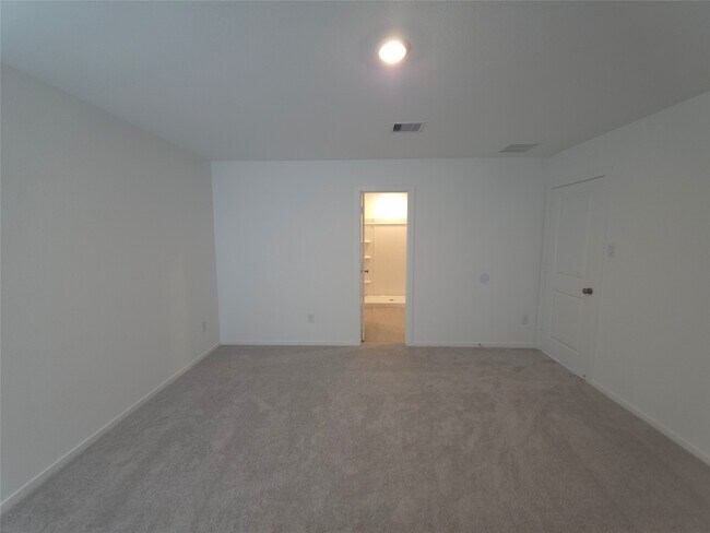 Building Photo - 26710 Sunrise Dr