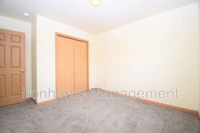 Building Photo - 2411 Wheeler Dr