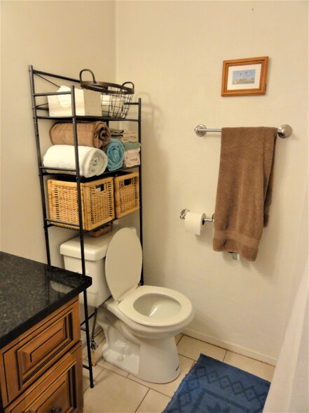 Building Photo - 5334 Howe St