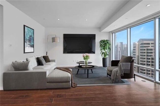 Building Photo - 200 Congress-ID660.2