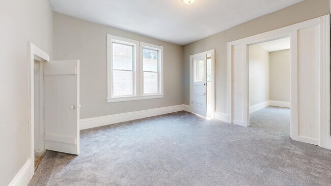 Building Photo - 3224 Walton Ave