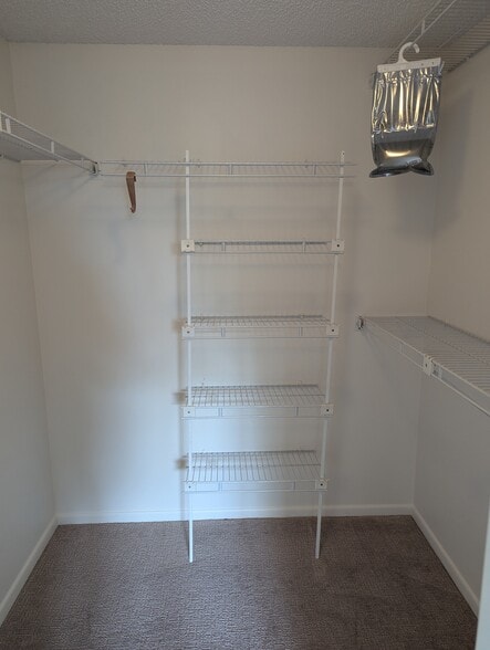 MBR Closet - 515 30th Ave W