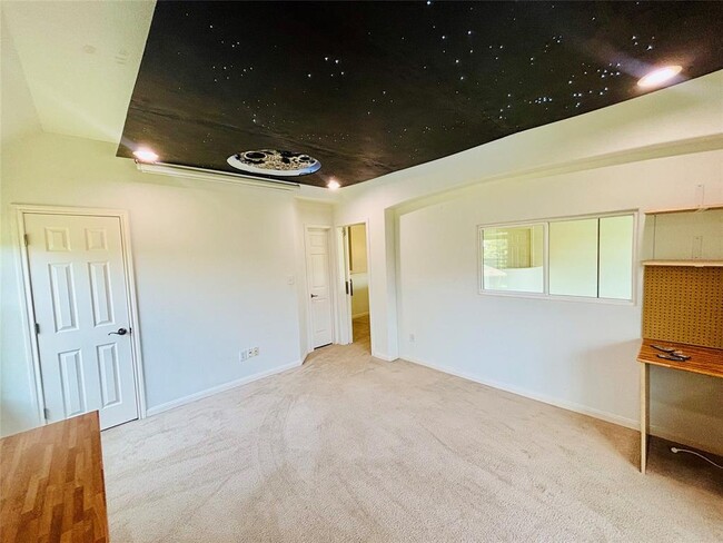 Building Photo - 4430 Pasada Ln