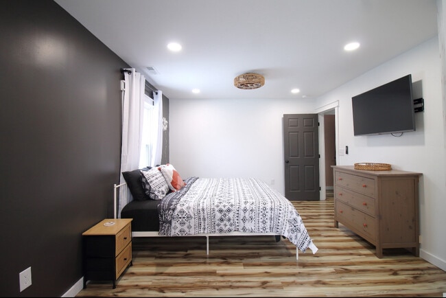 Building Photo - 3531 Springboro Rd