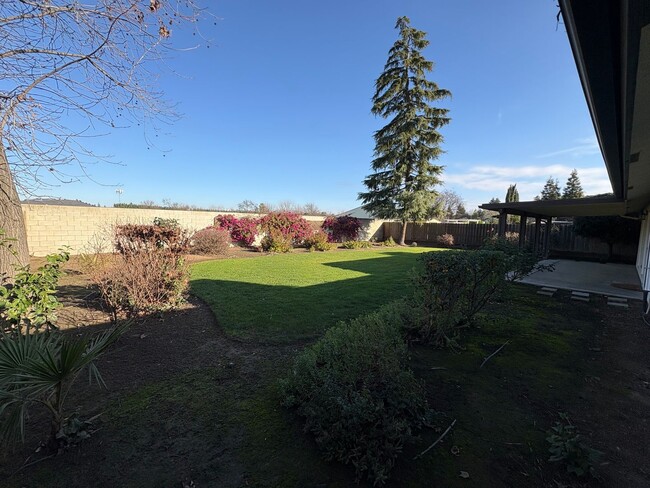 Building Photo - Beautiful Home with solar coming soon!