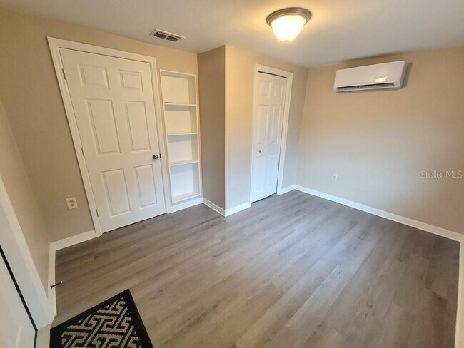 Building Photo - 7335 Castanea Dr