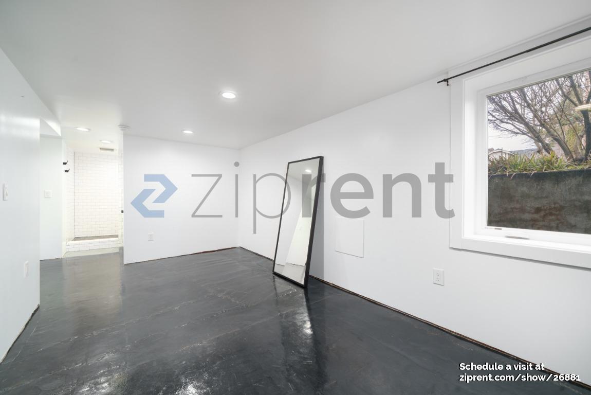 Building Photo - 3713 NE 15th Ave