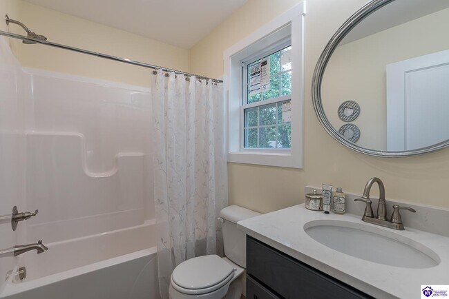 Building Photo - 108 W Tuscany Ct