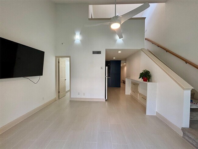 Building Photo - 12900 Walden Rd