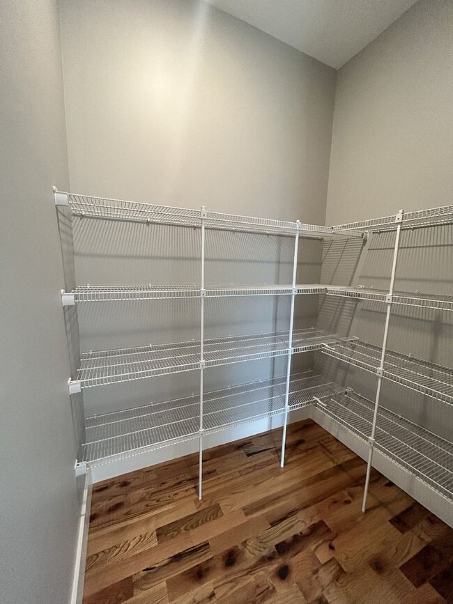 Building Photo - *MOVE IN SPECIAL 1/2 security deposit and waiving $175 Admin Fee!* New Build 3 Beds | 3.5 Baths |...