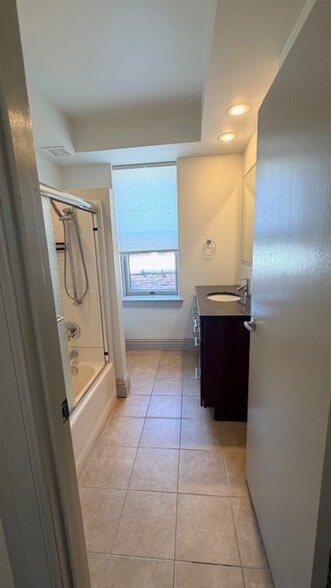 Building Photo - 4400 Laclede Ave