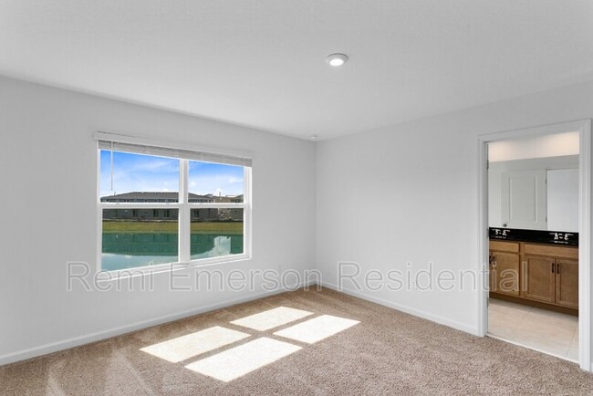 Building Photo - 999 Spring Palms Lp