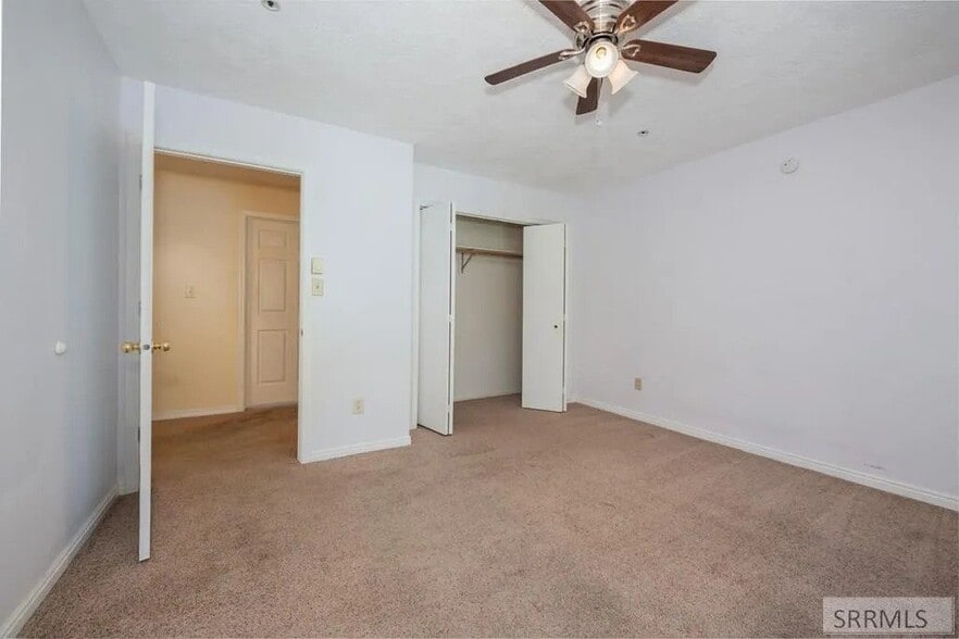 Building Photo - 679 Troy Ave W