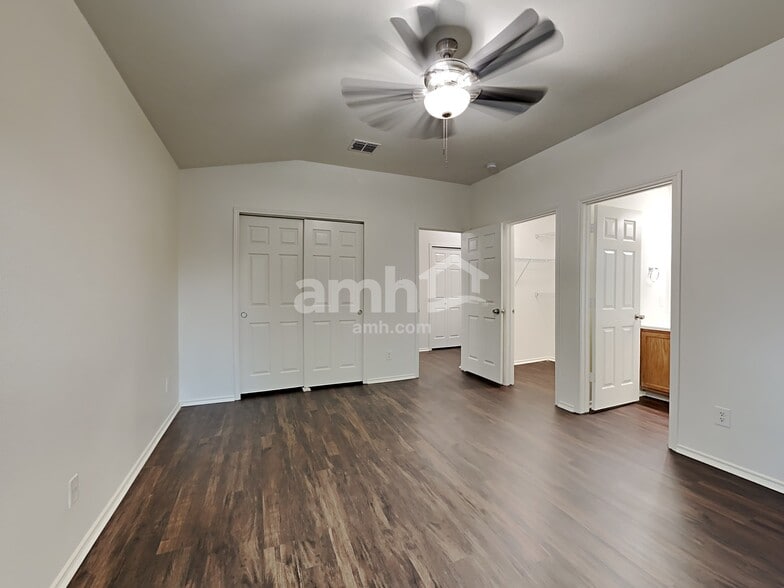 Building Photo - 7427 Draco Leap