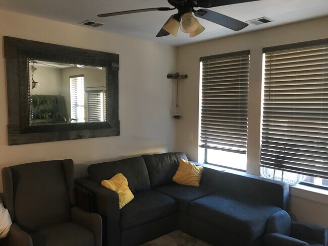 Building Photo - 8430 Gambel Dr