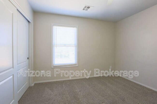 Building Photo - 16862 N 182nd Ln