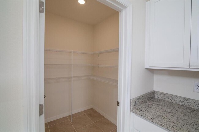 Building Photo - 2119 Tay Wes Dr