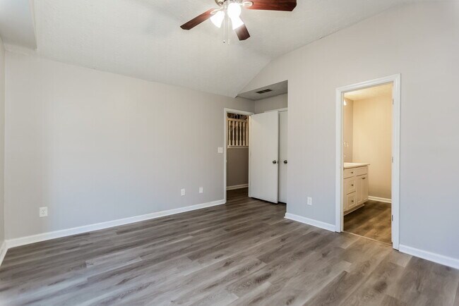 Building Photo - 4770 Millbank Ct