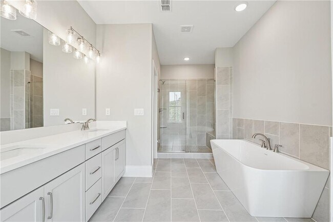 Building Photo - 597 Red Clay Farms