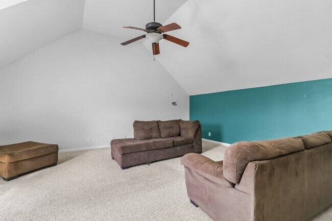 Building Photo - 1213 Channelview Dr