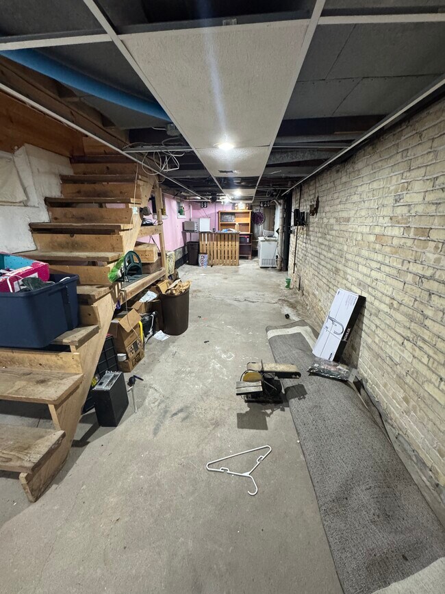 Building Photo - 1121 Kentucky Ave
