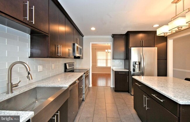 Building Photo - 4258 Red Oak Ct