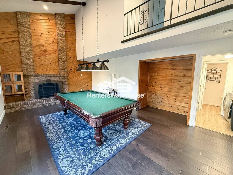 Building Photo - 4850 Fairlawn Ct