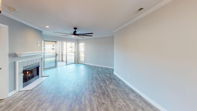 Building Photo - Waterfront Condo Fully Renovated for Lease on Lake Norman at Davidson Landing