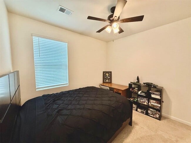 Building Photo - 2015 Waycross Ln